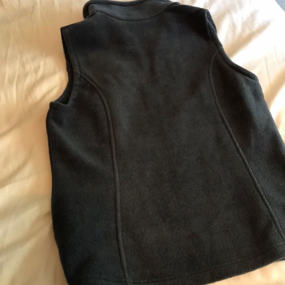 Navy fleece Columbia vest - Picture 3 of 3